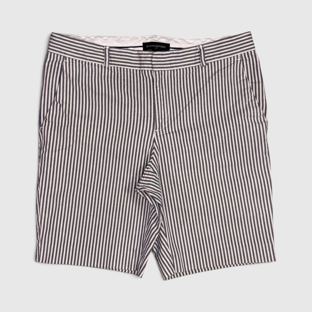 Banana Republic Striped Bermuda Shorts - Women's - 8 - Navy White